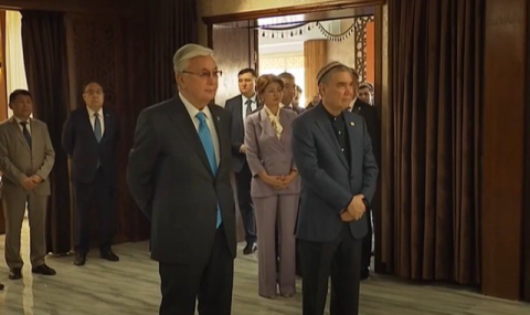 https://www.vestiabad.ru/news/11159/gurbanguly-berdymuhamedov-posetil-turisticheskii-kompleks-karavansaray-turkistan