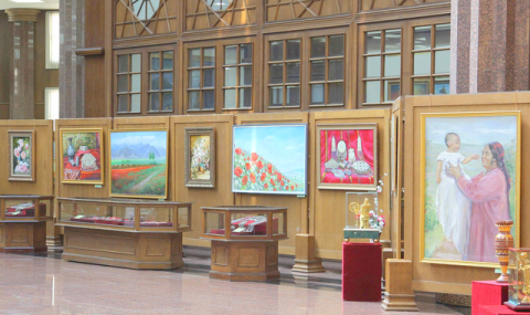 https://www.vestiabad.ru/news/10254/v-turkmenistane-predstavili-vystavku-o-vklade-zhenshchin-v-kulturu-strany