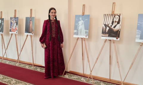 https://www.vestiabad.ru/news/6385/turkmenskaya-vokalistka-vystupila-v-xv-mezhdunarodnom-konkurse-v-sanktpeterburge