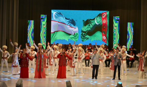 https://www.vestiabad.ru/news/8315/v-turkmenabate-otkrylsya-turkmenouzbekskii-forum-i-vystavka-tovarov