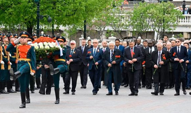 Посольство Туркменистана в РФ почтило память героев на церемонии в Москве