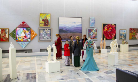 https://www.vestiabad.ru/news/10229/zhenshchinyhudozhnicy-turkmenistana-predstavili-svoi-raboty-na-vystavke-k-8-marta