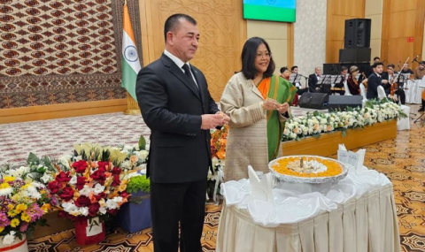 https://www.vestiabad.ru/news/9556/v-ashhabade-obsudili-perspektivy-turkmenoindiiskogo-sotrudnichestva