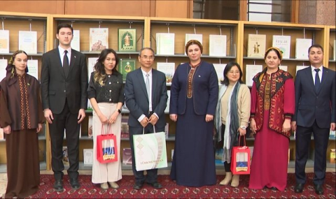 https://www.vestiabad.ru/news/10036/direktor-kitaiskogo-muzeya-posetil-gosudarstvennuyu-biblioteku-turkmenistana