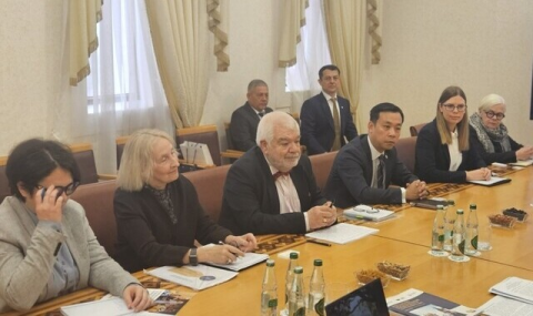 https://www.vestiabad.ru/news/10358/turkmenistan-i-velikobritaniya-rasshiryayut-sotrudnichestvo-v-sfere-obrazovaniya