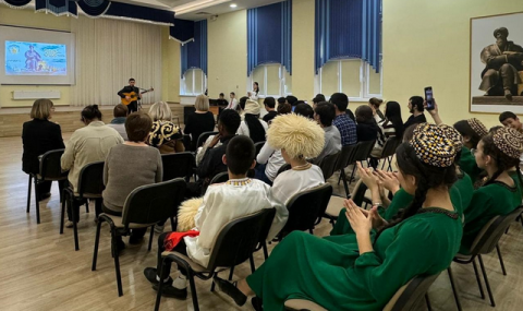 https://www.vestiabad.ru/news/9824/turkmenskie-studenty-posetili-shkolu-imeni-mahtumkuli-v-astrahanskoi-oblasti