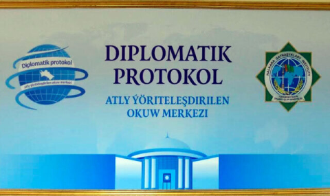https://www.vestiabad.ru/news/9681/kurs-povysheniya-kvalifikacii-dlya-diplomatov-startoval-v-turkmenistane
