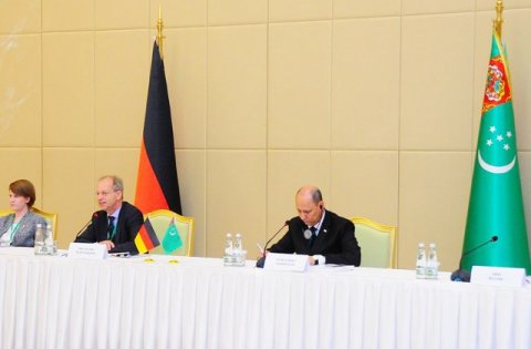 https://www.vestiabad.ru/news/1475/ashhabad-primet-turkmenskogermanskii-forum-po-zdravoohraneniyu