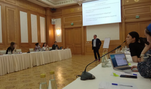 https://www.vestiabad.ru/news/4062/v-ashhabade-prohodit-trening-po-obucheniyu-mediagramotnosti