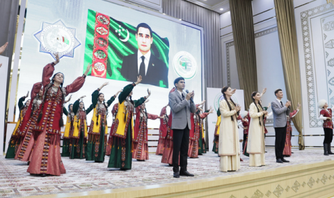 https://www.vestiabad.ru/news/11251/v-akademii-konevodstva-imeni-aba-annaeva-proshla-konferenciya-o-turkmenskih-skakunah