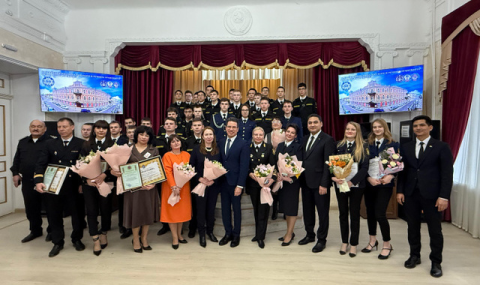 https://www.vestiabad.ru/news/10247/v-astrahani-otmetili-tvorchestvo-mahtumkuli-fragi-v-preddverii-8-marta