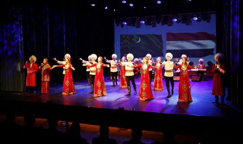 https://www.vestiabad.ru/news/6493/dni-kultury-turkmenistana-startovali-v-budapeshte