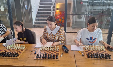 https://www.vestiabad.ru/news/5981/sbornaya-turkmenistana-gotovitsya-k-vsemirnoi-olimpiade-po-shahmatam-v-turcii