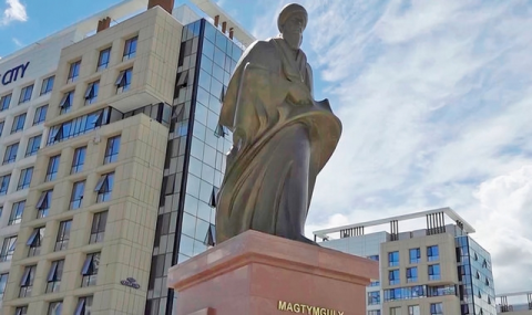 https://www.vestiabad.ru/news/5903/geroiarkadag-turkmenistana-prinyal-uchastie-v-otkrytii-pamyatnika-mahtumkuli