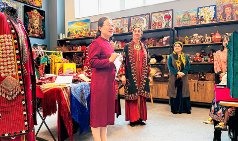https://www.vestiabad.ru/news/10269/artbazar-v-ashhabade-obedinil-turkmenskih-i-kitaiskih-masteric