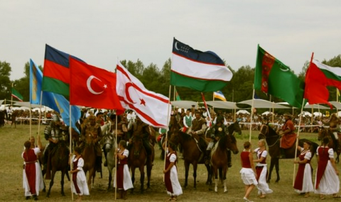 https://www.vestiabad.ru/news/6539/turkmenskie-predstaviteli-prinyali-uchastie-v-festivale-v-vengrii