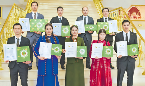 https://www.vestiabad.ru/news/10264/v-turkmenistane-nagradili-pobeditelei-konkursa-molodyh-kompozitorov