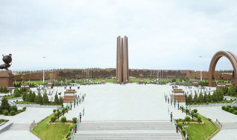 https://www.vestiabad.ru/news/11256/prezident-turkmenistana-poruchil-podgotovit-meropriyatiya-k-80letiyu-pobedy