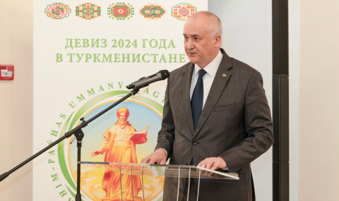 https://www.vestiabad.ru/news/7932/v-moskve-sostoyalas-konferenciya-k-300letiyu-turkmenskogo-poeta-mahtumkuli-fragi