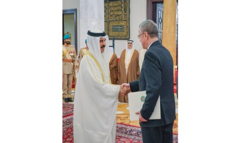 https://www.vestiabad.ru/news/11240/turkmenskii-posol-vstretilsya-s-korolem-bahreina