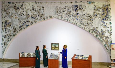 https://www.vestiabad.ru/news/6612/v-ashhabade-proshel-kruglyi-stol-posvyashchennyi-kulture-anau