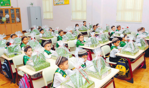 https://www.vestiabad.ru/news/10539/turkmenistan-gotovit-noutbuki-dlya-pervoklassnikov-20252026-uchebnogo-goda