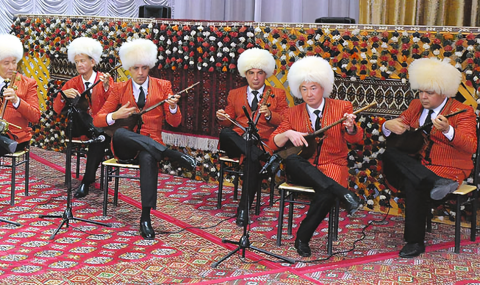 https://www.vestiabad.ru/news/10046/v-turkmenistane-pochtili-pamyat-velikih-bahshi