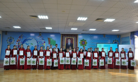 https://www.vestiabad.ru/news/9832/v-ashhabade-nagradili-pobeditelei-konkursa-hudozhestvennogo-perevoda